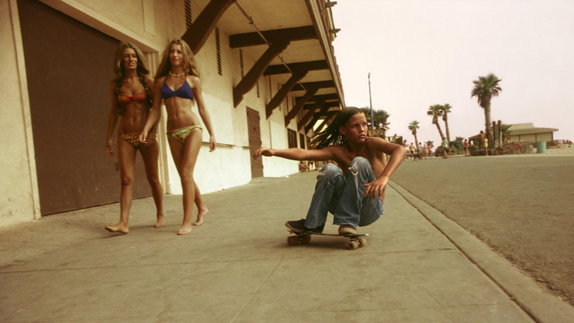 rediscovered-photos-of-the-70s-hollywood-skate-scene-1439398811