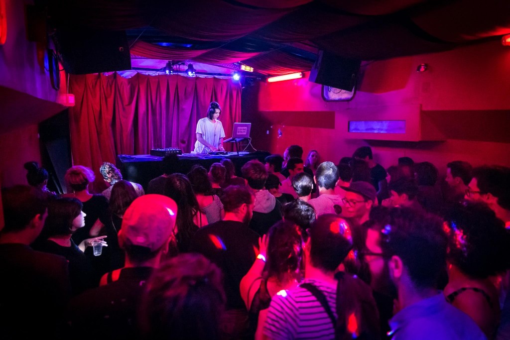 Croiser Son Ex Et L Ignorer Wet For Me - hors les murs #3 - Le guide queer de Lyon