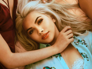 hayley-kiyoko-paper