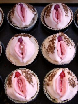 The Labia Cake