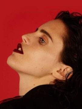 Anna Calvi : Entre deux genres