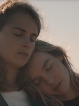 Clip de fin pour Marika Hackman et Amber Bain (The Japanese House)